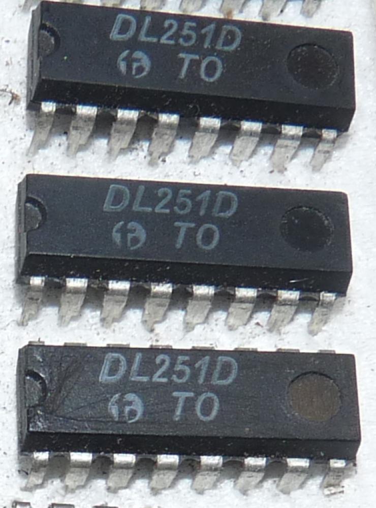 DL 251 D (74 LS 251), 8-auf-1-Multiplexer    (M)