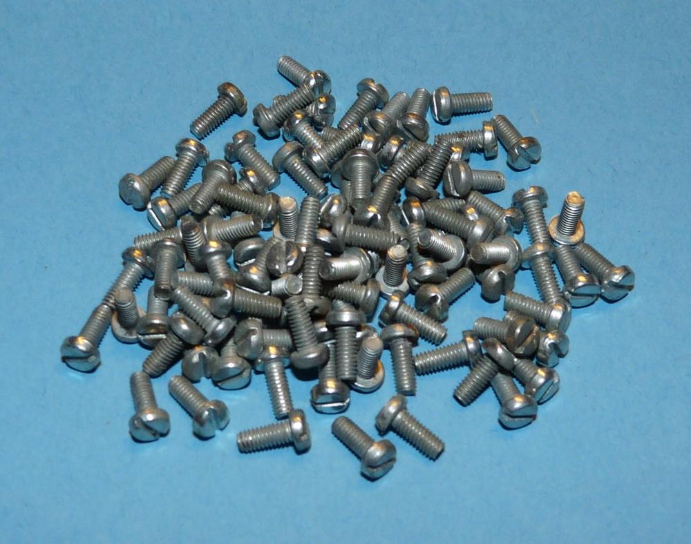 100 Stück M2,5-Schraube, 5mm, Schlitz